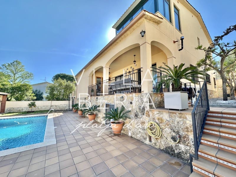 4 quarto Moradia para venda em S'Agaro com piscina garagem - 625 000 € (Ref: 9799160)