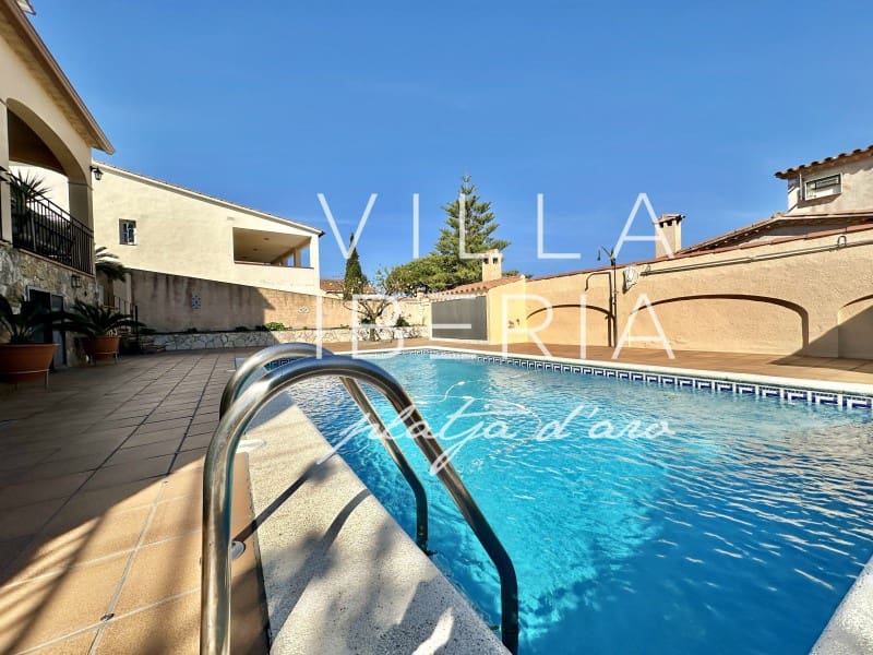 4 quarto Moradia para venda em S'Agaro com piscina garagem - 625 000 € (Ref: 9799160)