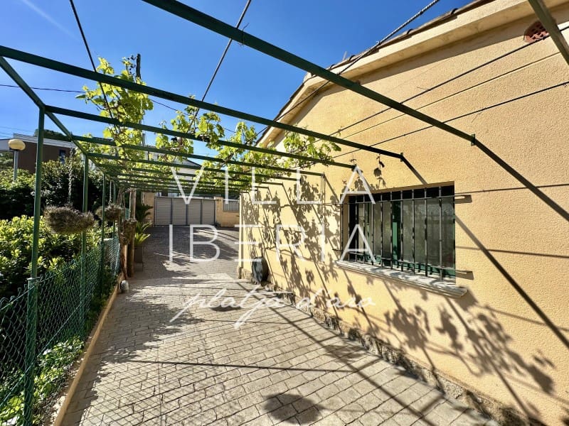 4 quarto Moradia para venda em S'Agaro com piscina garagem - 625 000 € (Ref: 9799160)