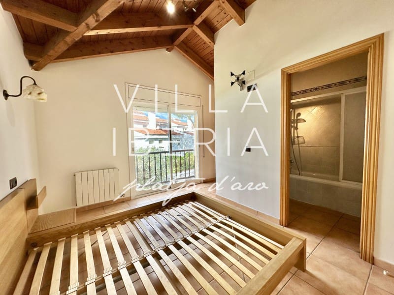4 camera da letto Villa in vendita in S'Agaro con garage - 550.000 € (Rif: 9806411)