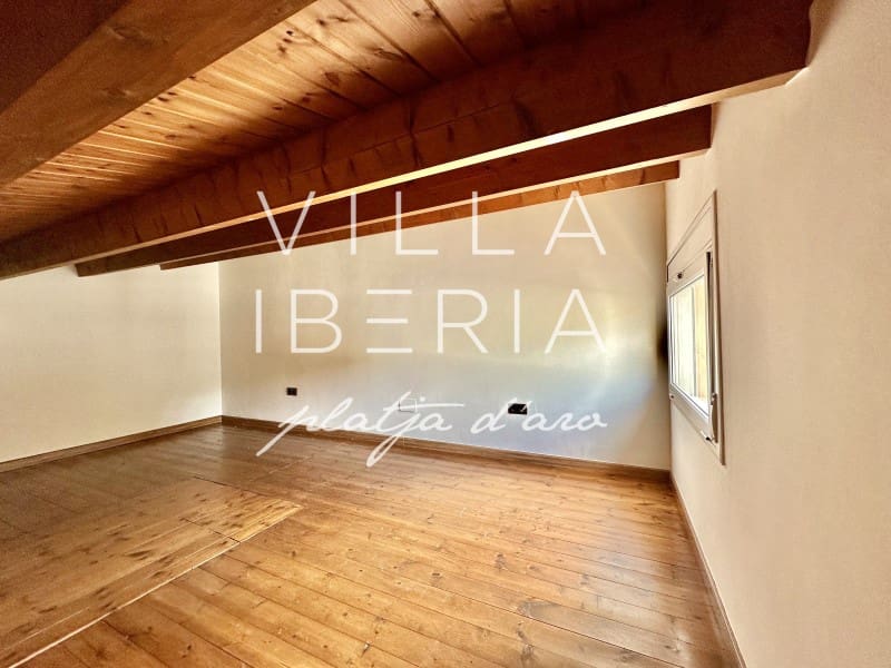 4 camera da letto Villa in vendita in S'Agaro con garage - 550.000 € (Rif: 9806411)