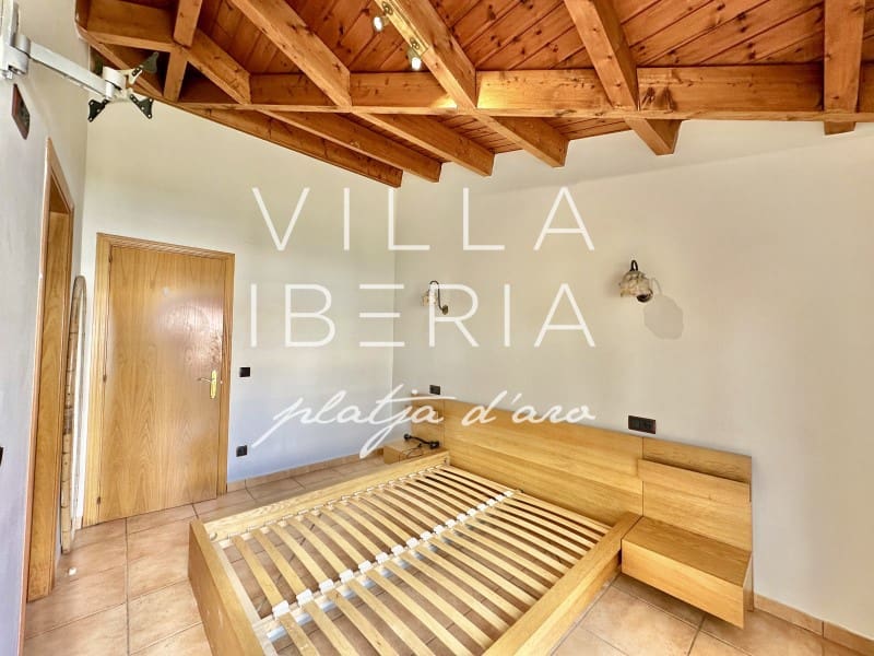 4 camera da letto Villa in vendita in S'Agaro con garage - 550.000 € (Rif: 9806411)