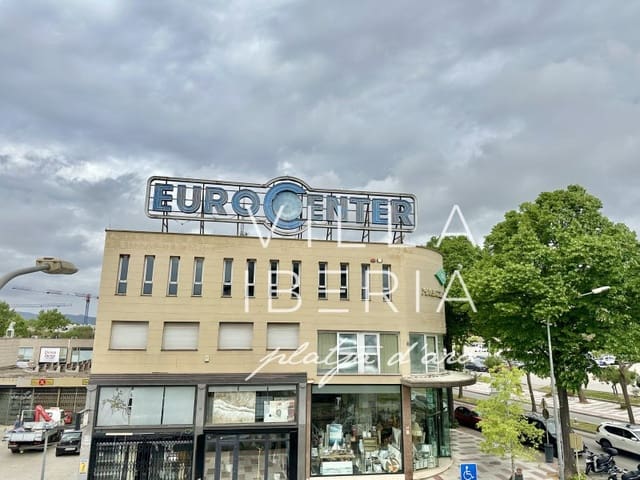 Commercial for sale in Platja d'Aro, Castell-Platja d'Aro - € 300,000 (Ref: 9822817)