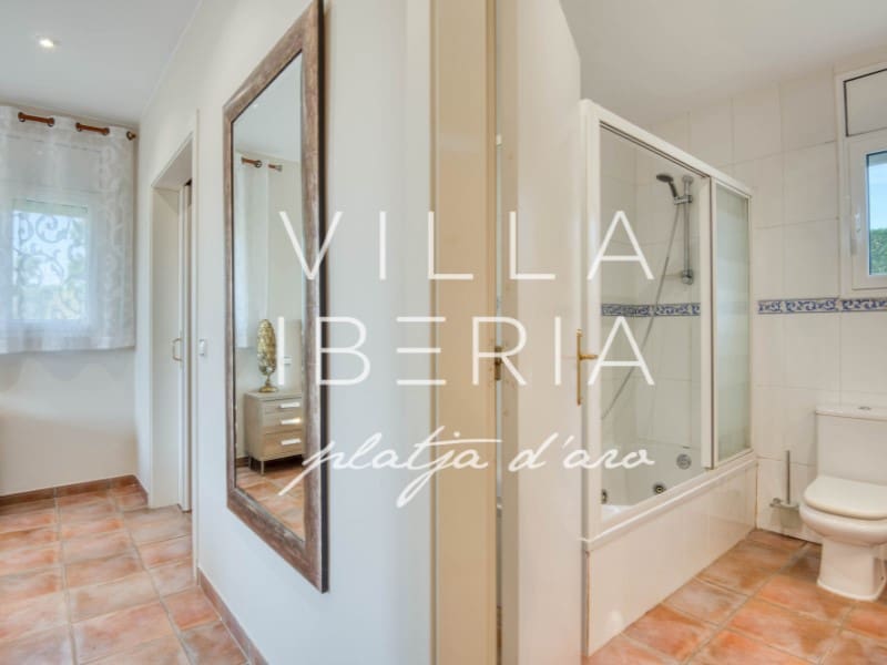 4 camera da letto Villa in vendita in Santa Cristina d'Aro con piscina garage - 685.000 € (Rif: 9825055)