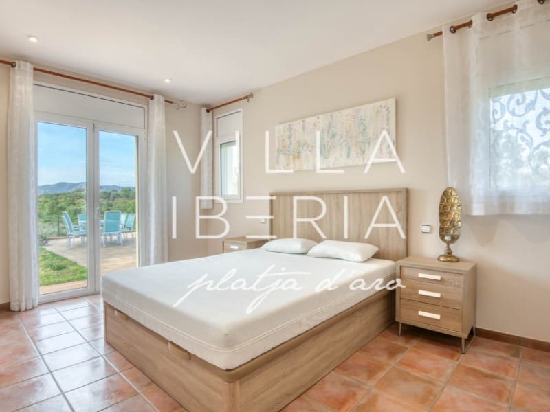 4 camera da letto Villa in vendita in Santa Cristina d'Aro con piscina garage - 685.000 € (Rif: 9825055)