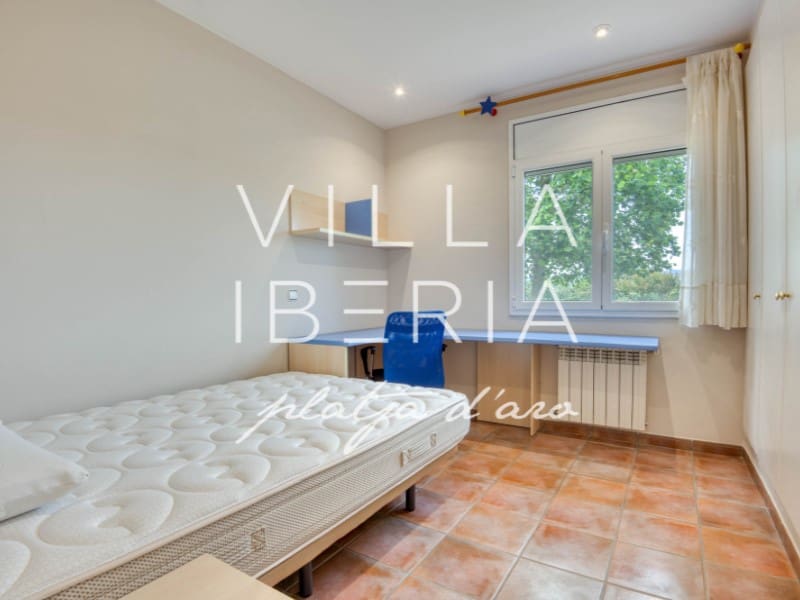 4 camera da letto Villa in vendita in Santa Cristina d'Aro con piscina garage - 685.000 € (Rif: 9825055)