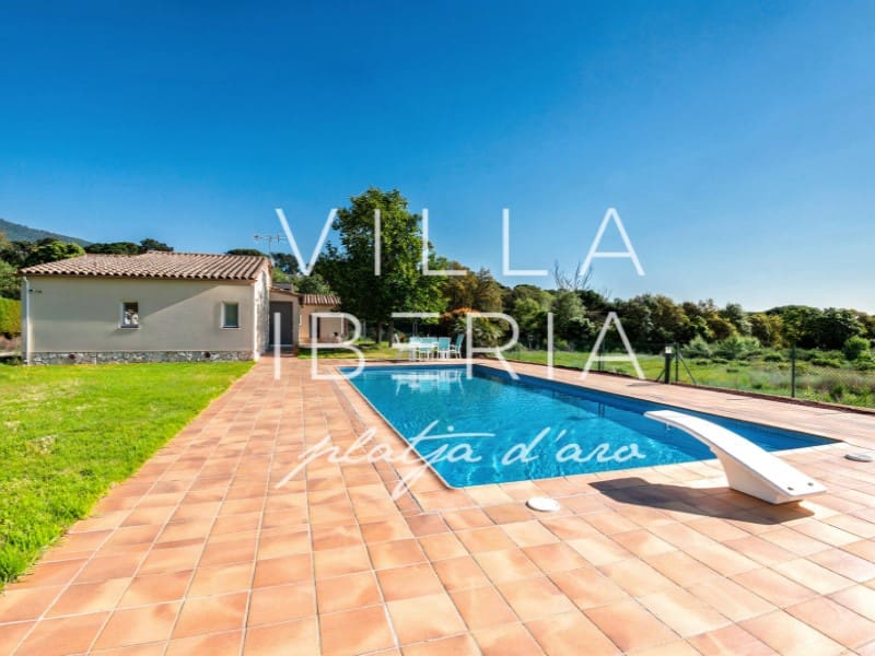 4 camera da letto Villa in vendita in Santa Cristina d'Aro con piscina garage - 685.000 € (Rif: 9825055)