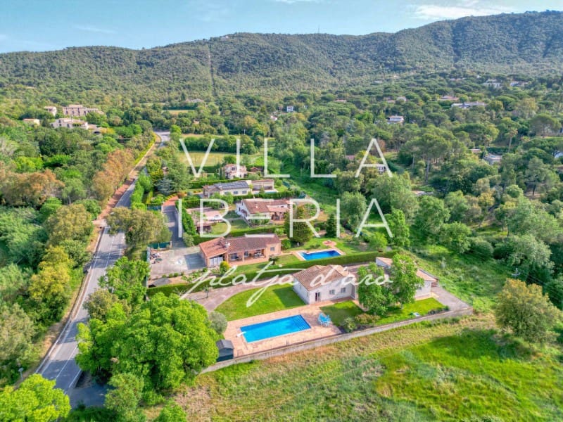 4 camera da letto Villa in vendita in Santa Cristina d'Aro con piscina garage - 685.000 € (Rif: 9825055)