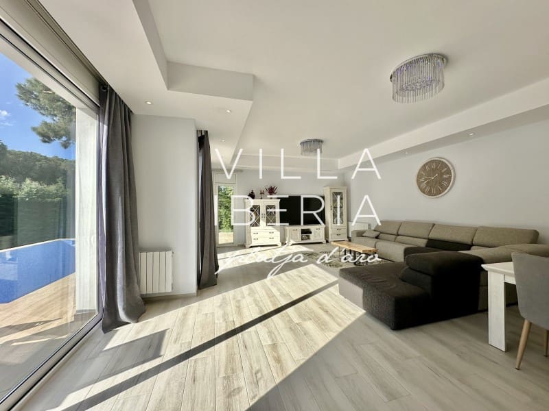 5 bedroom Villa for sale in Calonge i Sant Antoni with pool garage - € 1,500,000 (Ref: 9825056)