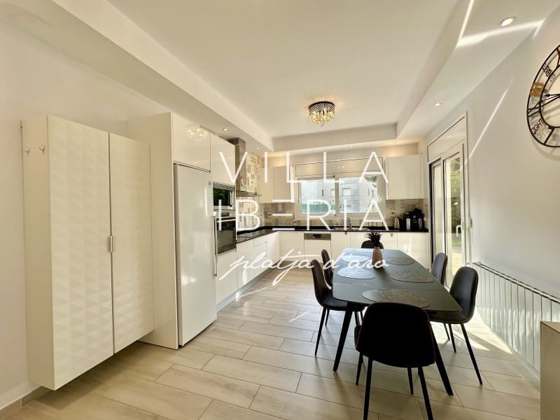 5 bedroom Villa for sale in Calonge i Sant Antoni with pool garage - € 1,500,000 (Ref: 9825056)