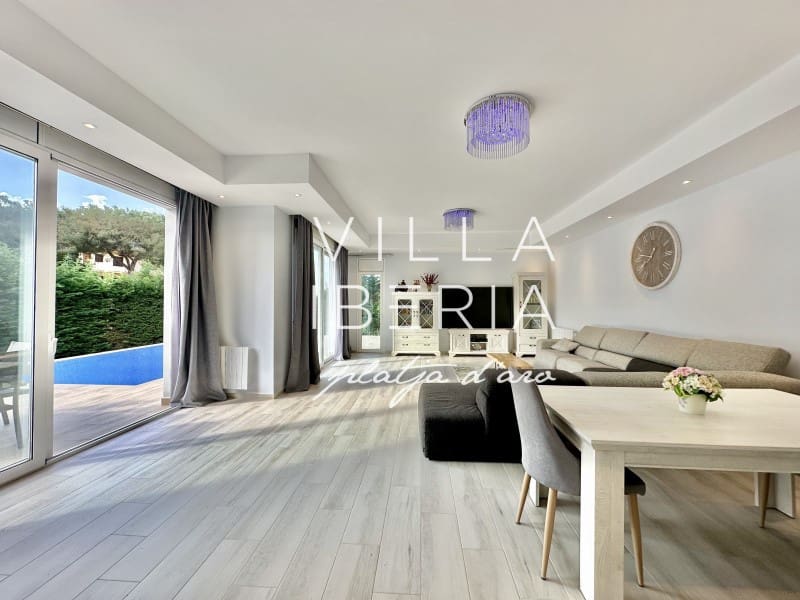 5 bedroom Villa for sale in Calonge i Sant Antoni with pool garage - € 1,500,000 (Ref: 9825056)