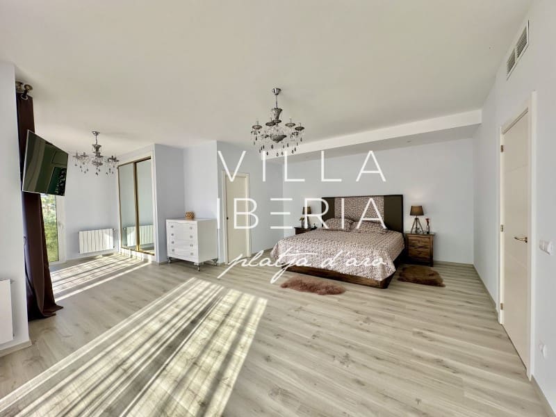 5 bedroom Villa for sale in Calonge i Sant Antoni with pool garage - € 1,500,000 (Ref: 9825056)