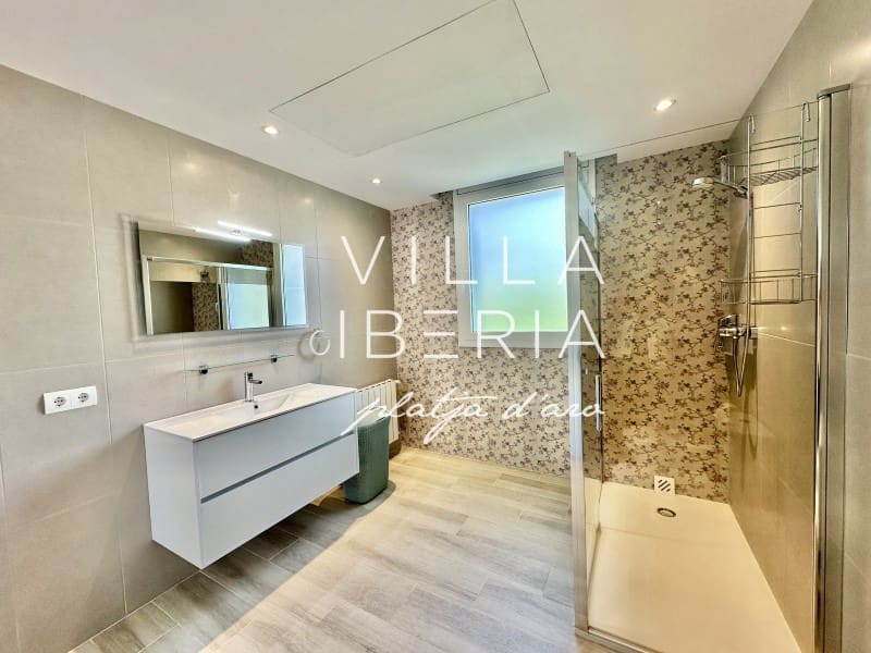 5 bedroom Villa for sale in Calonge i Sant Antoni with pool garage - € 1,500,000 (Ref: 9825056)