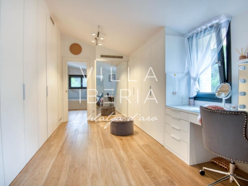 5 slaapkamer Villa te koop in Santa Cristina d'Aro met zwembad garage - € 2.800.000 (Ref: 9851686)