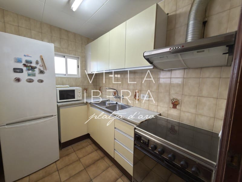 2 bedroom Villa for sale in Sant Feliu de Guixols - € 298,000 (Ref: 9857626)