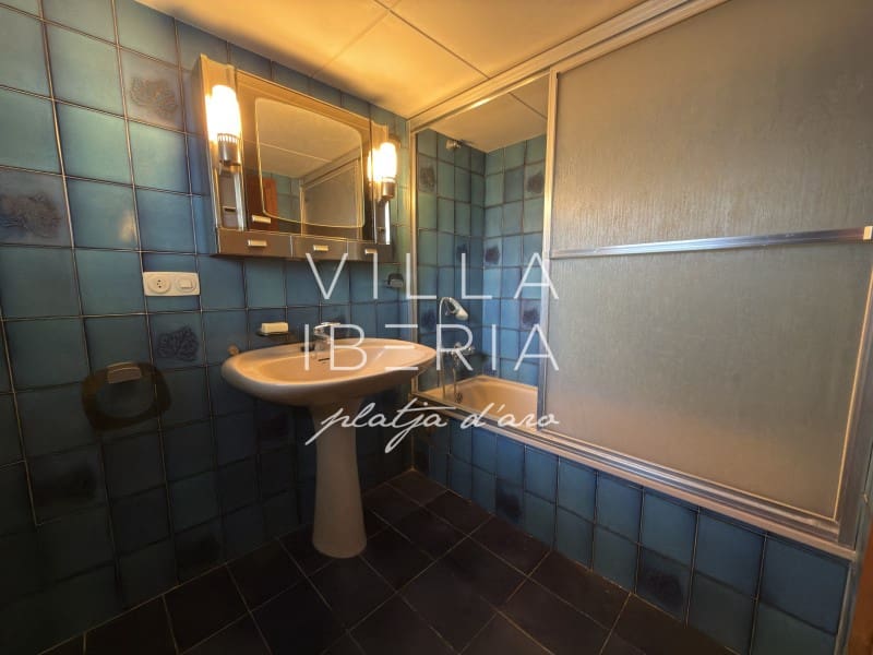 2 bedroom Villa for sale in Sant Feliu de Guixols - € 298,000 (Ref: 9857626)