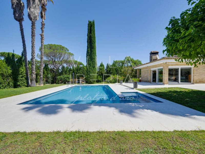 5 bedroom Villa for sale in Santa Cristina d'Aro with pool garage - € 1,230,000 (Ref: 9865121)