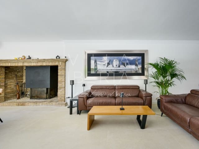 5 bedroom Villa for sale in Santa Cristina d'Aro with pool garage - € 1,230,000 (Ref: 9865121)