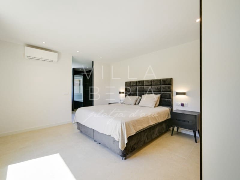 5 bedroom Villa for sale in Santa Cristina d'Aro with pool garage - € 1,230,000 (Ref: 9865121)