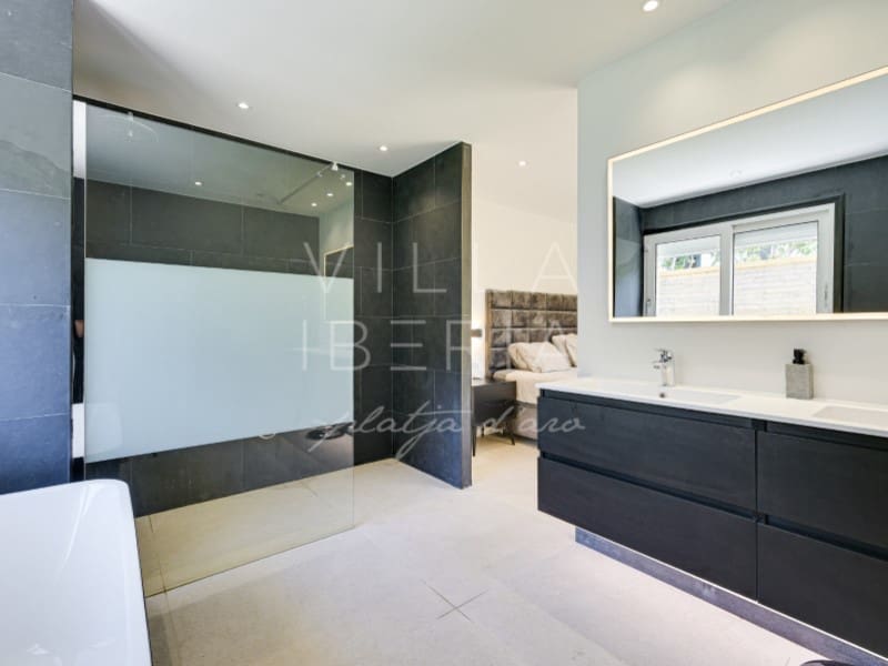 5 bedroom Villa for sale in Santa Cristina d'Aro with pool garage - € 1,230,000 (Ref: 9865121)