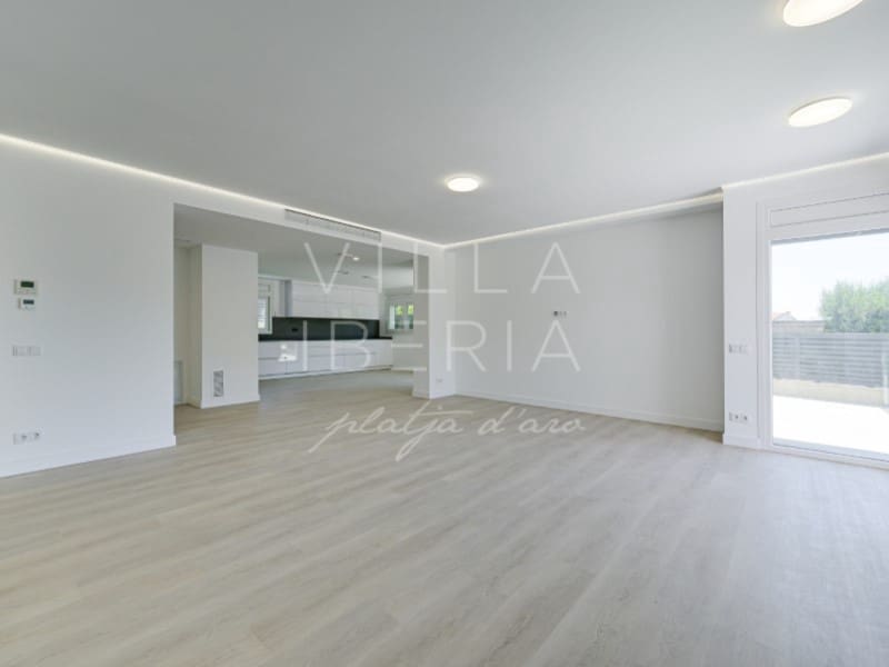 5 soverom Villa til salgs i Palamos med svømmebasseng garasje - € 1 850 000 (Ref: 9878666)