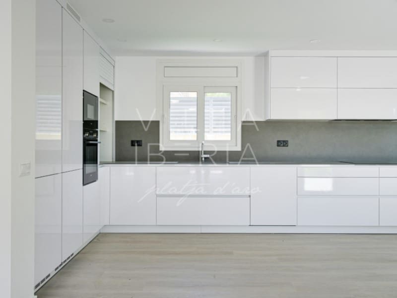 5 soverom Villa til salgs i Palamos med svømmebasseng garasje - € 1 850 000 (Ref: 9878666)