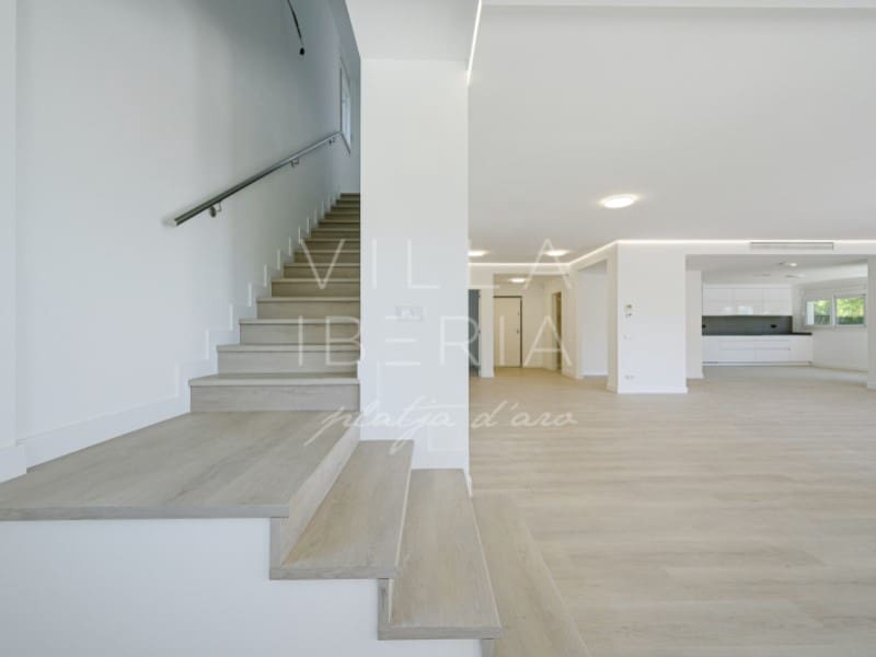 5 soverom Villa til salgs i Palamos med svømmebasseng garasje - € 1 850 000 (Ref: 9878666)