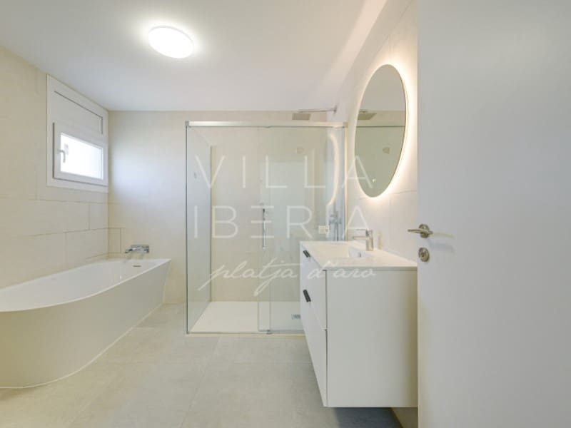 5 soverom Villa til salgs i Palamos med svømmebasseng garasje - € 1 850 000 (Ref: 9878666)