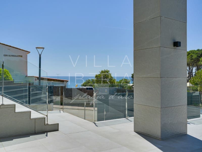 5 soverom Villa til salgs i Palamos med svømmebasseng garasje - € 1 850 000 (Ref: 9878666)
