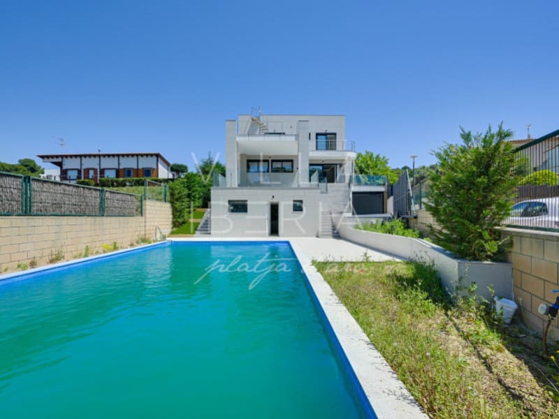 5 soverom Villa til salgs i Palamos med svømmebasseng garasje - € 1 850 000 (Ref: 9878666)