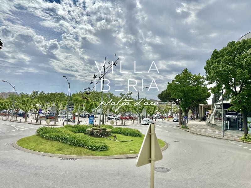 Local Comercial en Platja d'Aro en venta - 270.000 € (Ref: 9896817)