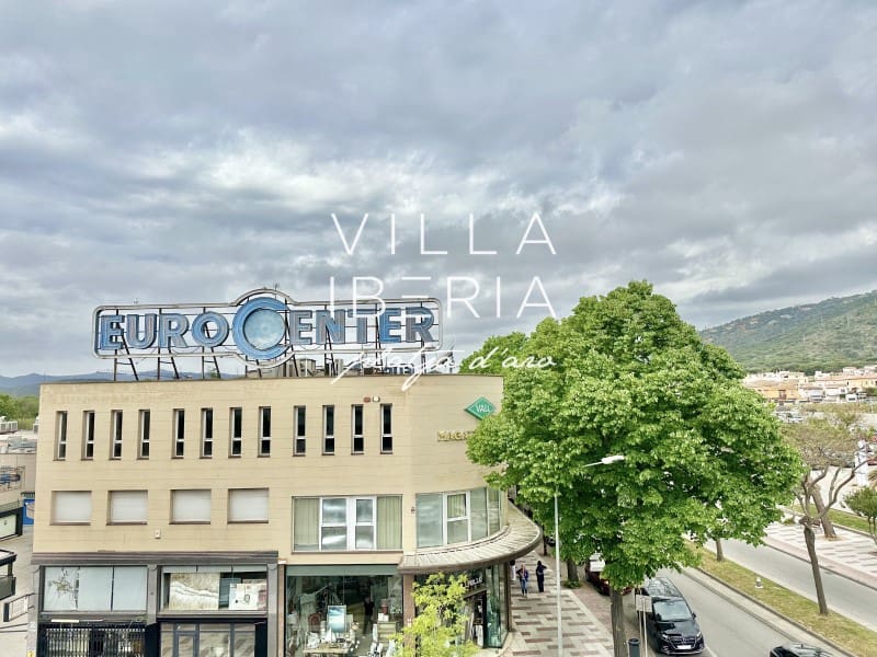 Local Comercial en Platja d'Aro en venta - 270.000 € (Ref: 9896817)