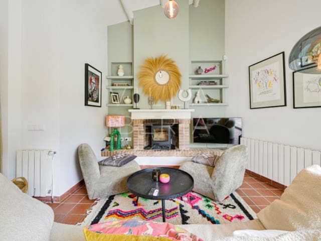 4 quarto Moradia para venda em Santa Cristina d'Aro com piscina garagem - 895 000 € (Ref: 9900618)