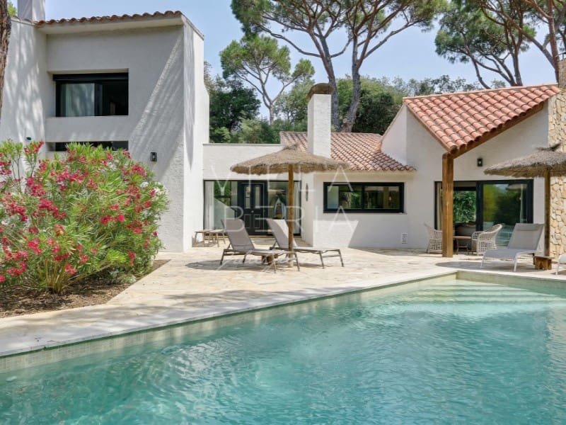4 quarto Moradia para venda em Santa Cristina d'Aro com piscina garagem - 895 000 € (Ref: 9900618)