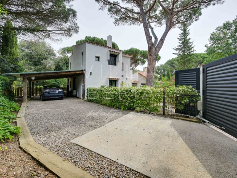 4 quarto Moradia para venda em Santa Cristina d'Aro com piscina garagem - 895 000 € (Ref: 9900618)