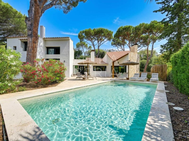 4 quarto Moradia para venda em Santa Cristina d'Aro com piscina garagem - 895 000 € (Ref: 9900618)