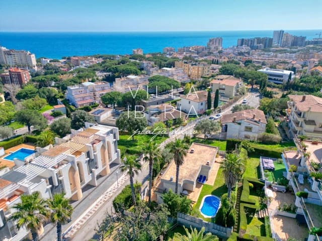 4 camera da letto Villa in vendita in Platja d'Aro, Castell-Platja d'Aro con piscina garage - 950.000 € (Rif: 9910964)