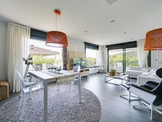 5 chambre Appartement à vendre à Platja d'Aro, Castell-Platja d'Aro avec piscine garage - 2 000 000 € (Ref: 9955108)