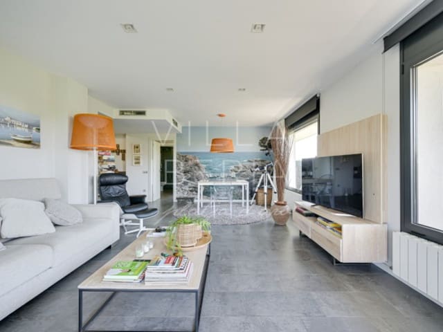 5 chambre Appartement à vendre à Platja d'Aro, Castell-Platja d'Aro avec piscine garage - 2 000 000 € (Ref: 9955108)