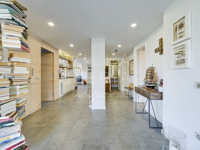 5 chambre Appartement à vendre à Platja d'Aro, Castell-Platja d'Aro avec piscine garage - 2 000 000 € (Ref: 9955108)