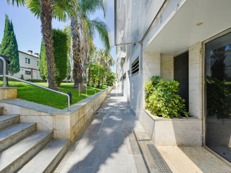 5 chambre Appartement à vendre à Platja d'Aro avec piscine garage - 2 000 000 € (Ref: 9955108)