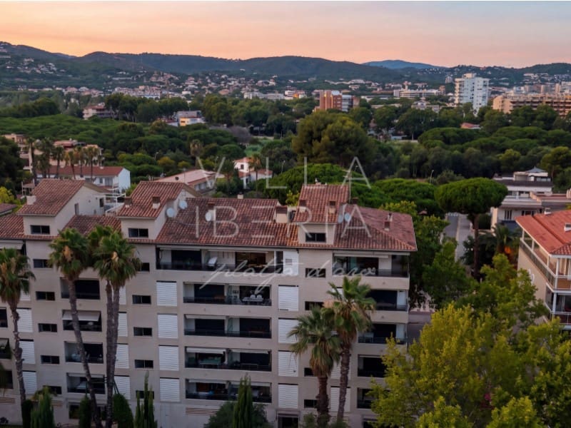 5 chambre Appartement à vendre à Platja d'Aro avec piscine garage - 2 000 000 € (Ref: 9955108)