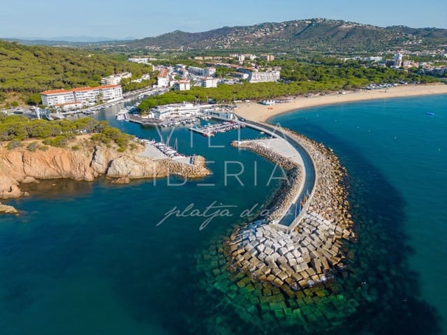 5 chambre Appartement à vendre à Platja d'Aro, Castell-Platja d'Aro avec piscine garage - 2 000 000 € (Ref: 9955108)