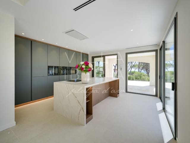 5 makuuhuone Huvila myytävänä paikassa Platja d'Aro, Castell-Platja d'Aro mukana uima-altaan 
autotalli - 2 600 000 € (Ref: 9967771)