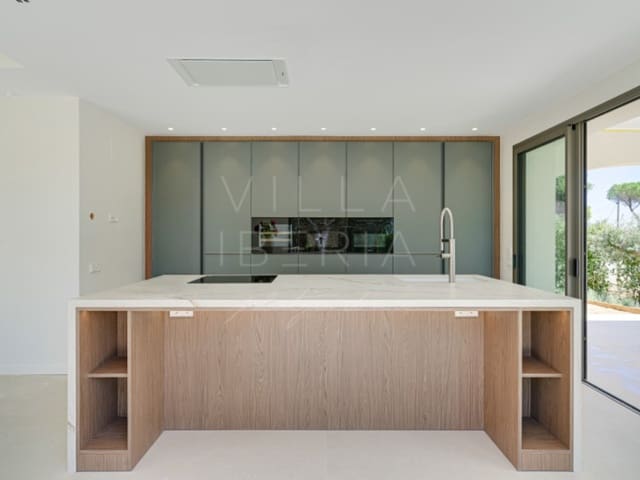 5 makuuhuone Huvila myytävänä paikassa Platja d'Aro, Castell-Platja d'Aro mukana uima-altaan 
autotalli - 2 600 000 € (Ref: 9967771)