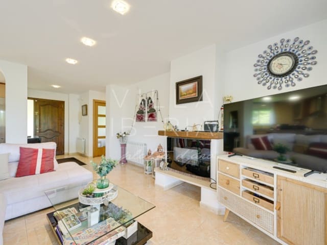 3 slaapkamer Villa te koop in Calonge i Sant Antoni met zwembad garage - € 690.000 (Ref: 9967772)