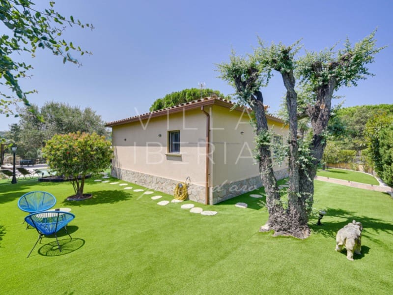 3 bedroom Villa for sale in Calonge i Sant Antoni with pool garage - € 690,000 (Ref: 9967772)