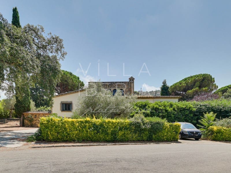 4 soverom Villa til salgs i Santa Cristina d'Aro med svømmebasseng garasje - € 899 000 (Ref: 9975266)