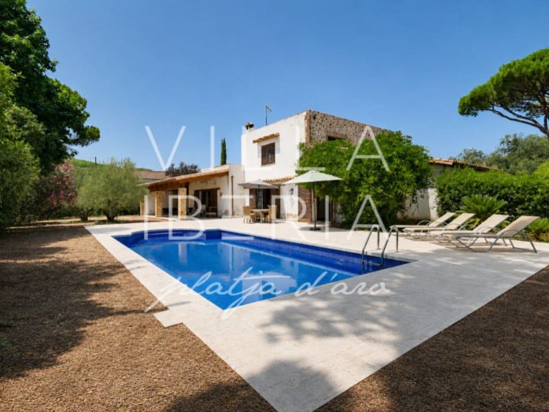 4 soverom Villa til salgs i Santa Cristina d'Aro med svømmebasseng garasje - € 899 000 (Ref: 9975266)