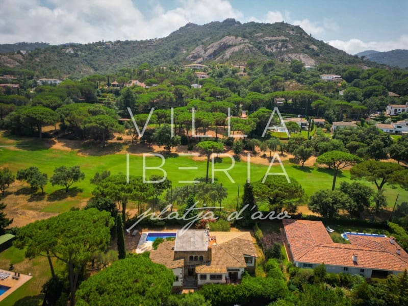4 soverom Villa til salgs i Santa Cristina d'Aro med svømmebasseng garasje - € 899 000 (Ref: 9975266)